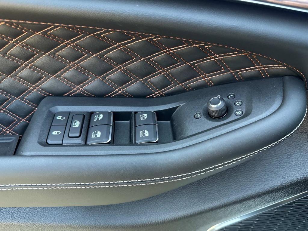 new 2025 Jeep Grand Cherokee L car, priced at $60,741
