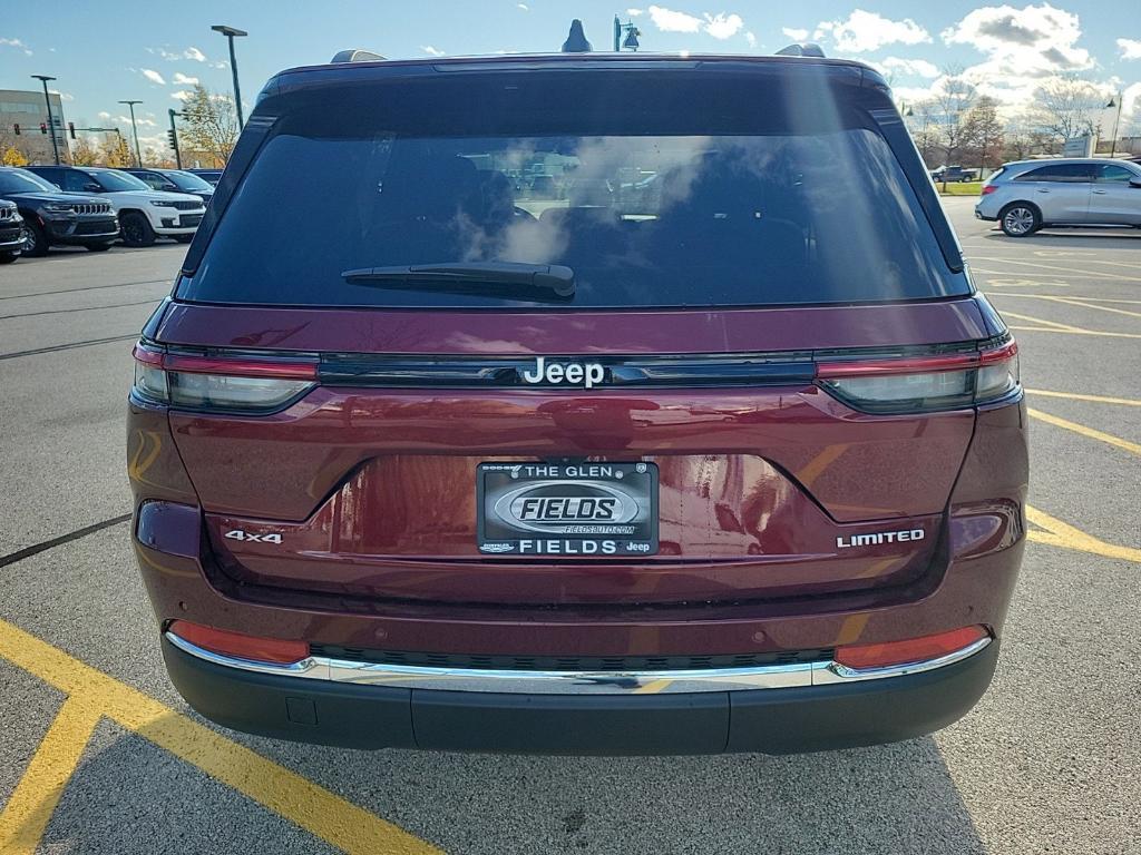 new 2025 Jeep Grand Cherokee car, priced at $45,610