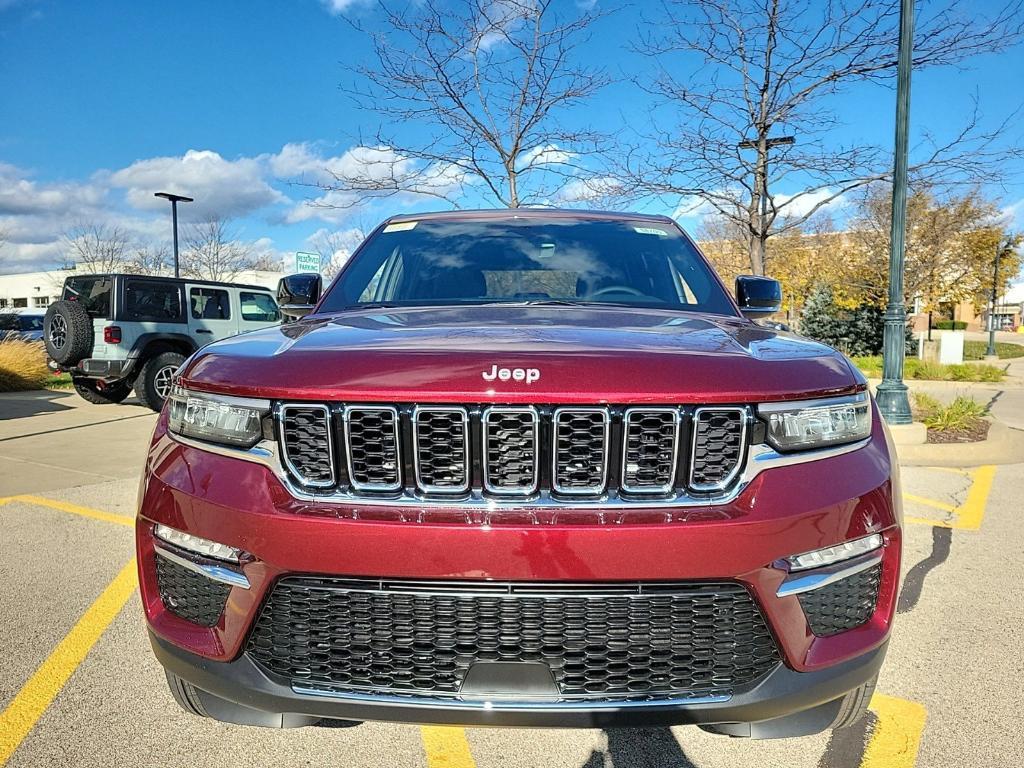 new 2025 Jeep Grand Cherokee car, priced at $45,610