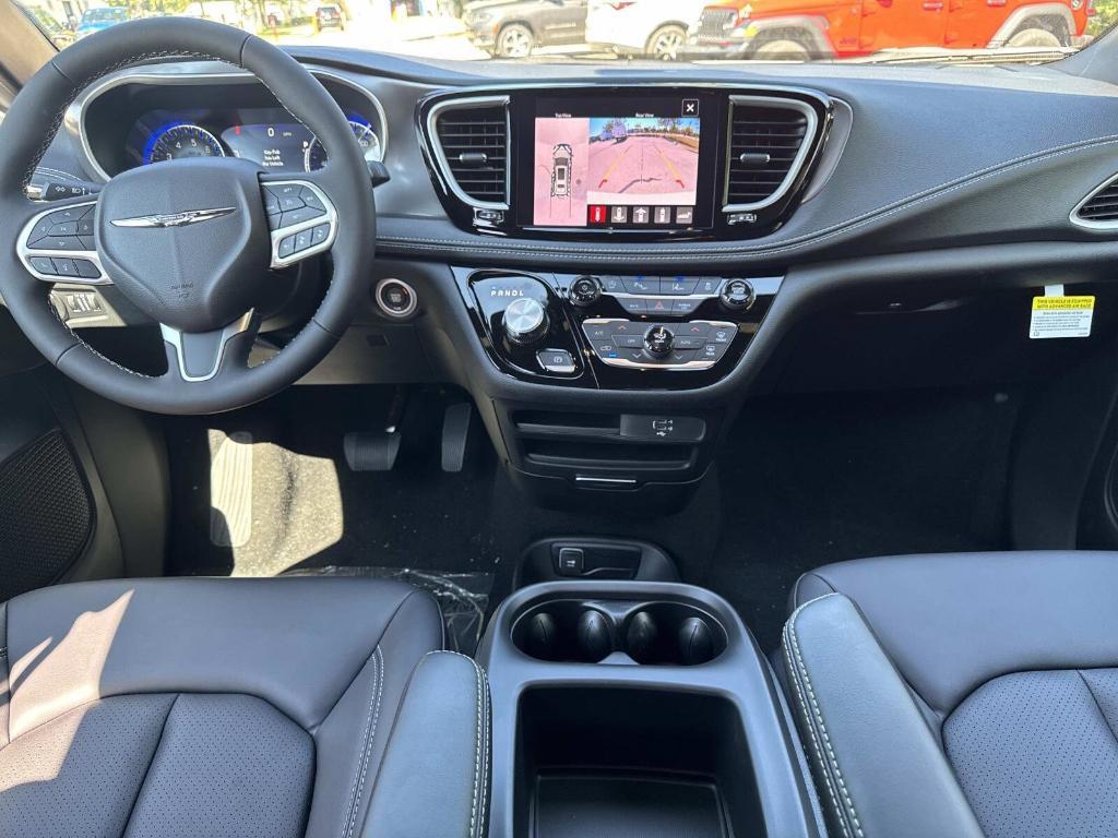 new 2026 Chrysler Pacifica car