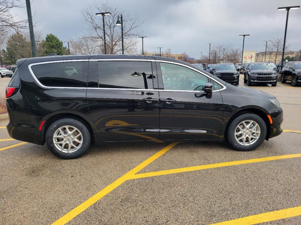 new 2025 Chrysler Voyager car, priced at $40,190