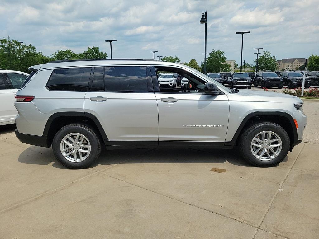 new 2024 Jeep Grand Cherokee L car, priced at $39,020