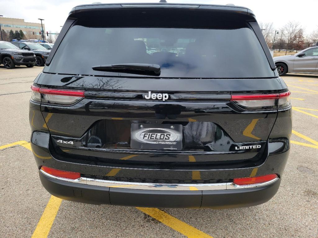 new 2025 Jeep Grand Cherokee car, priced at $43,650