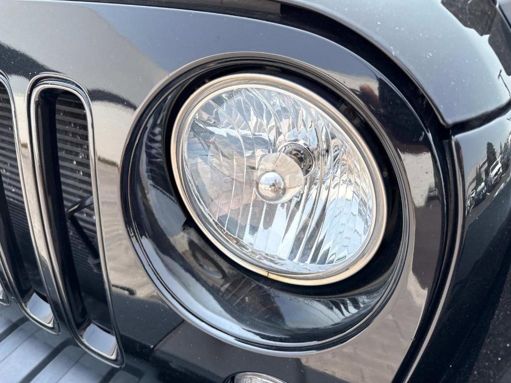 used 2015 Jeep Wrangler Unlimited car, priced at $18,990