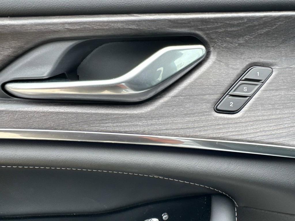 new 2025 Jeep Grand Cherokee car, priced at $55,949