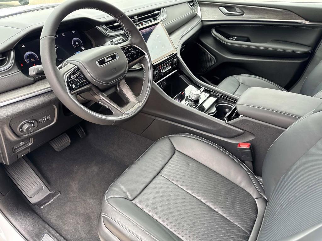 new 2025 Jeep Grand Cherokee car, priced at $56,266