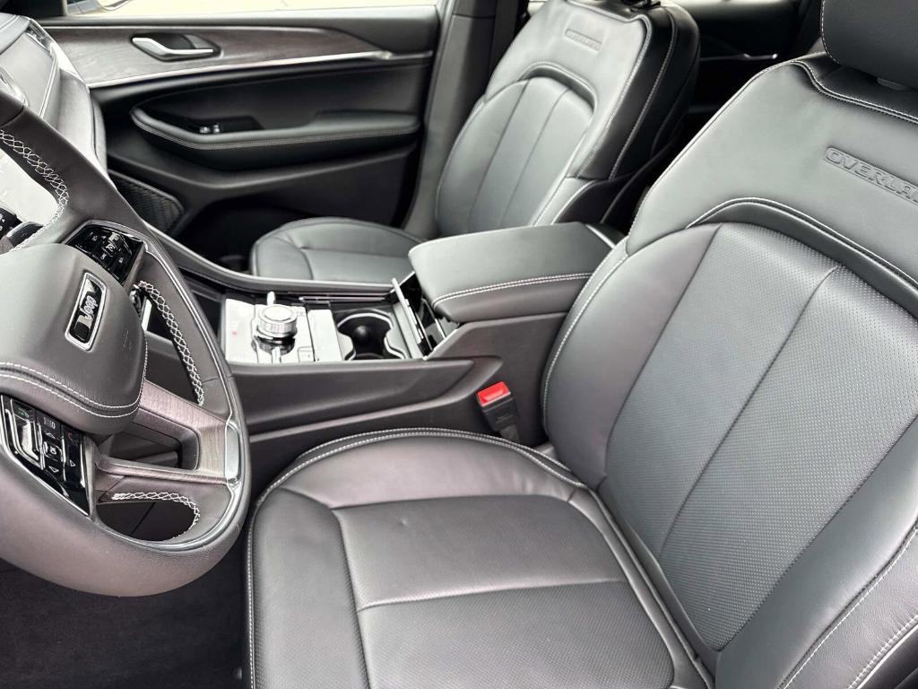 new 2025 Jeep Grand Cherokee car, priced at $55,949