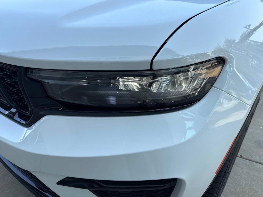 new 2025 Jeep Grand Cherokee car, priced at $51,201