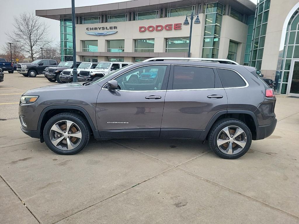 used 2019 Jeep Cherokee car, priced at $21,037