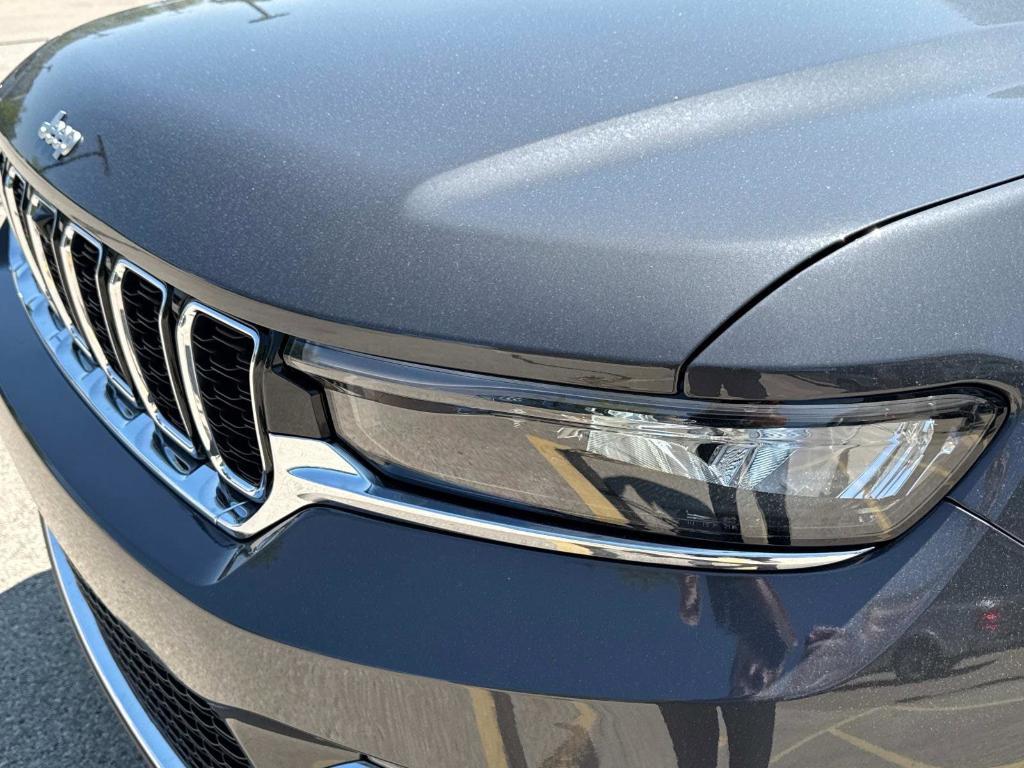 new 2025 Jeep Grand Cherokee car, priced at $50,846