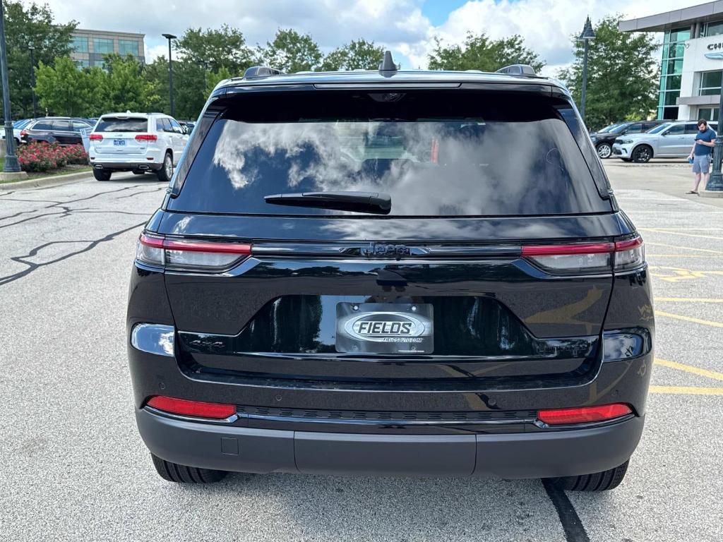 new 2025 Jeep Grand Cherokee car, priced at $51,947