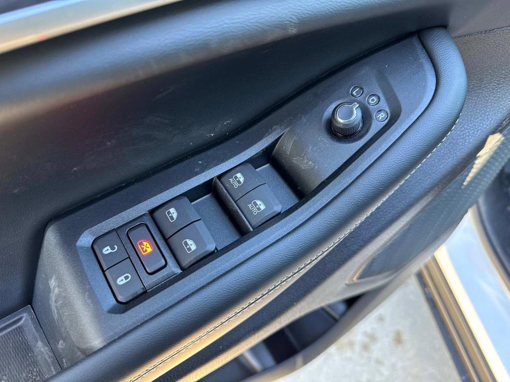 new 2025 Jeep Grand Cherokee car, priced at $48,401