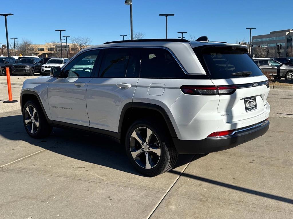 new 2025 Jeep Grand Cherokee car, priced at $48,401