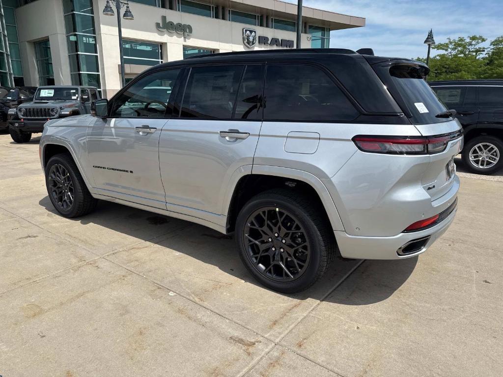 new 2025 Jeep Grand Cherokee car, priced at $63,184