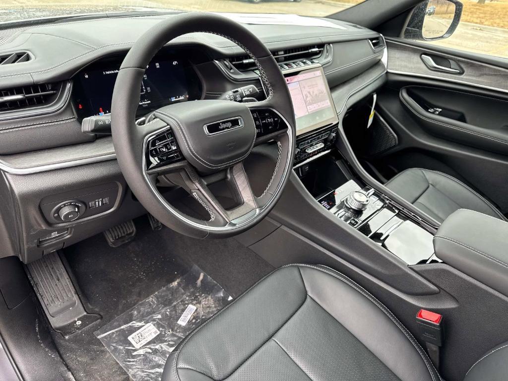 new 2025 Jeep Grand Cherokee L car, priced at $58,454