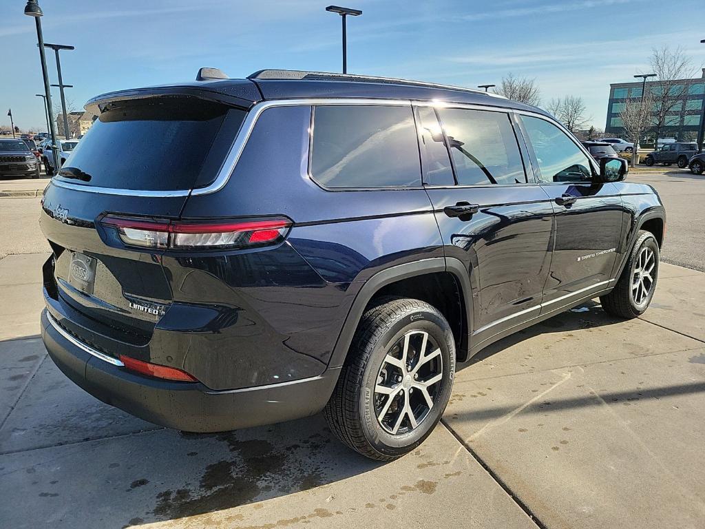 new 2024 Jeep Grand Cherokee L car, priced at $42,595