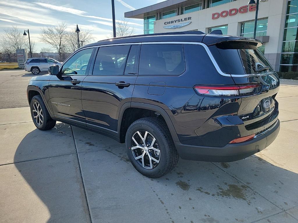 new 2024 Jeep Grand Cherokee L car, priced at $42,595