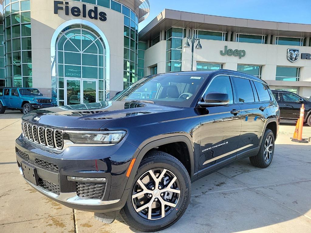 new 2024 Jeep Grand Cherokee L car, priced at $42,595