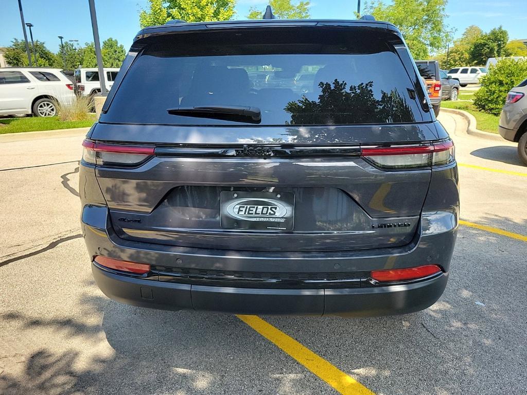 new 2024 Jeep Grand Cherokee car, priced at $46,335