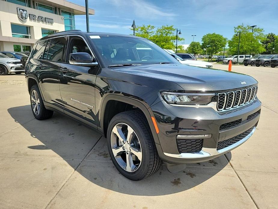 new 2024 Jeep Grand Cherokee L car, priced at $51,535