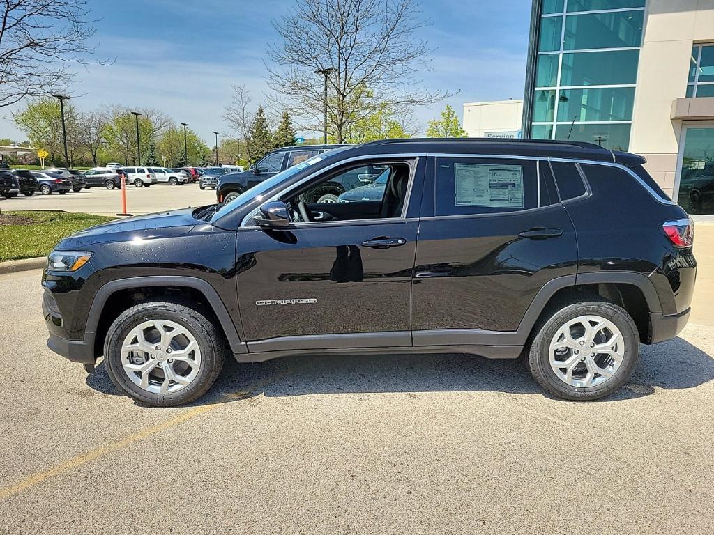 new 2024 Jeep Compass car, priced at $32,305