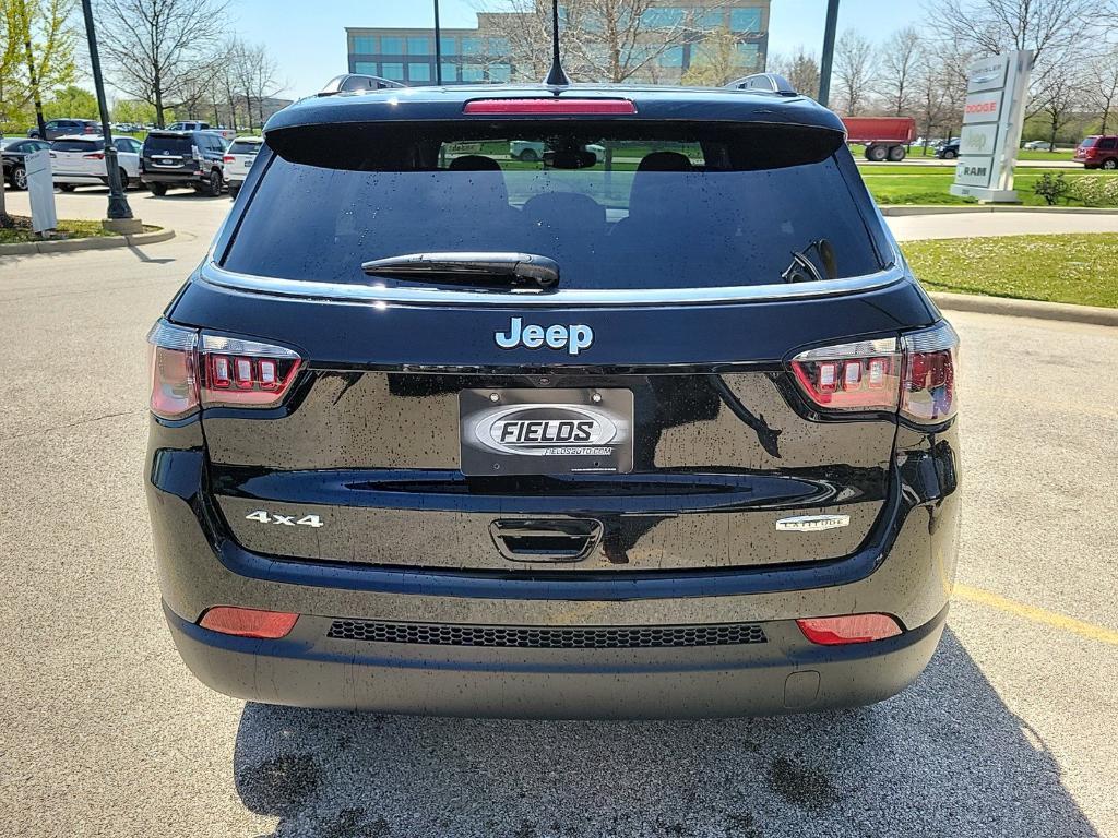 new 2024 Jeep Compass car, priced at $32,305