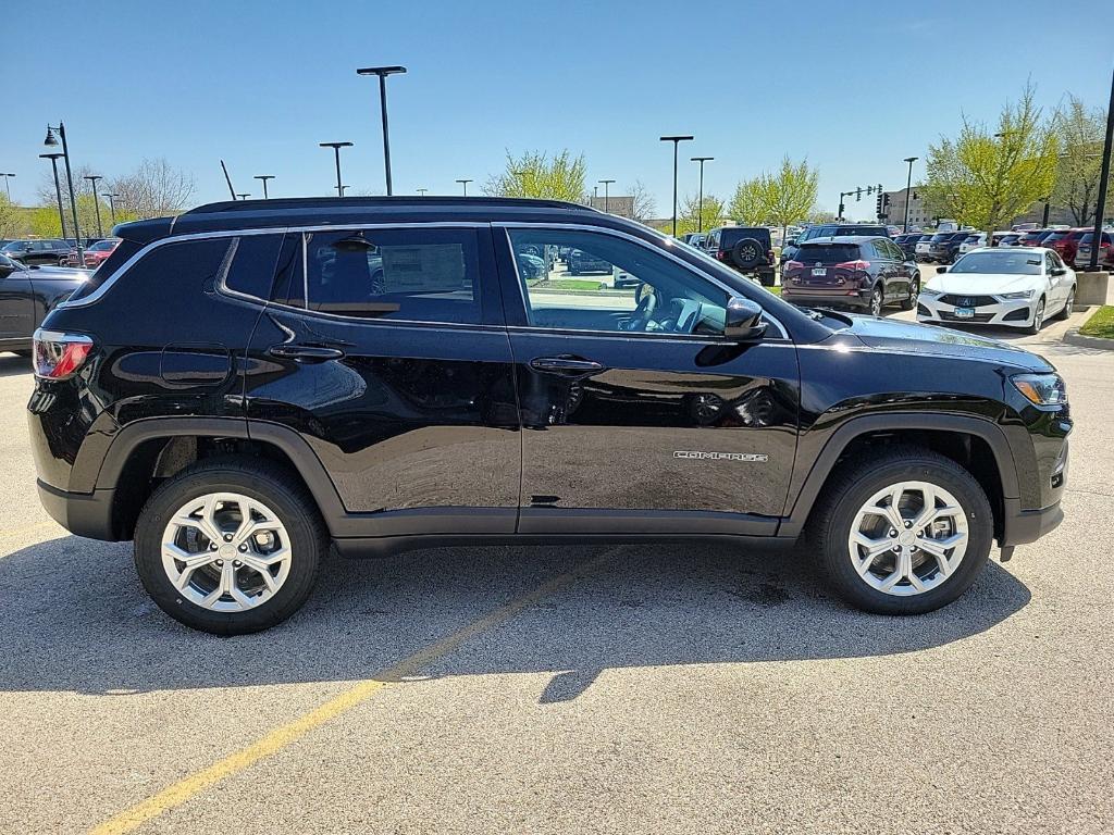 new 2024 Jeep Compass car, priced at $32,305