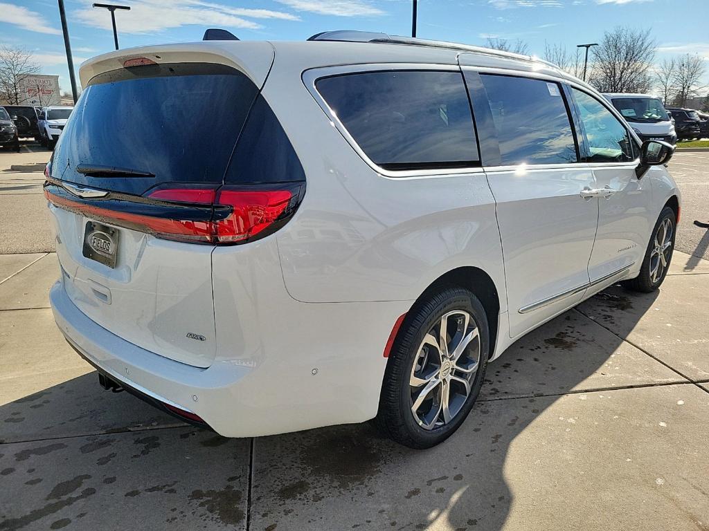 new 2025 Chrysler Pacifica car, priced at $54,653