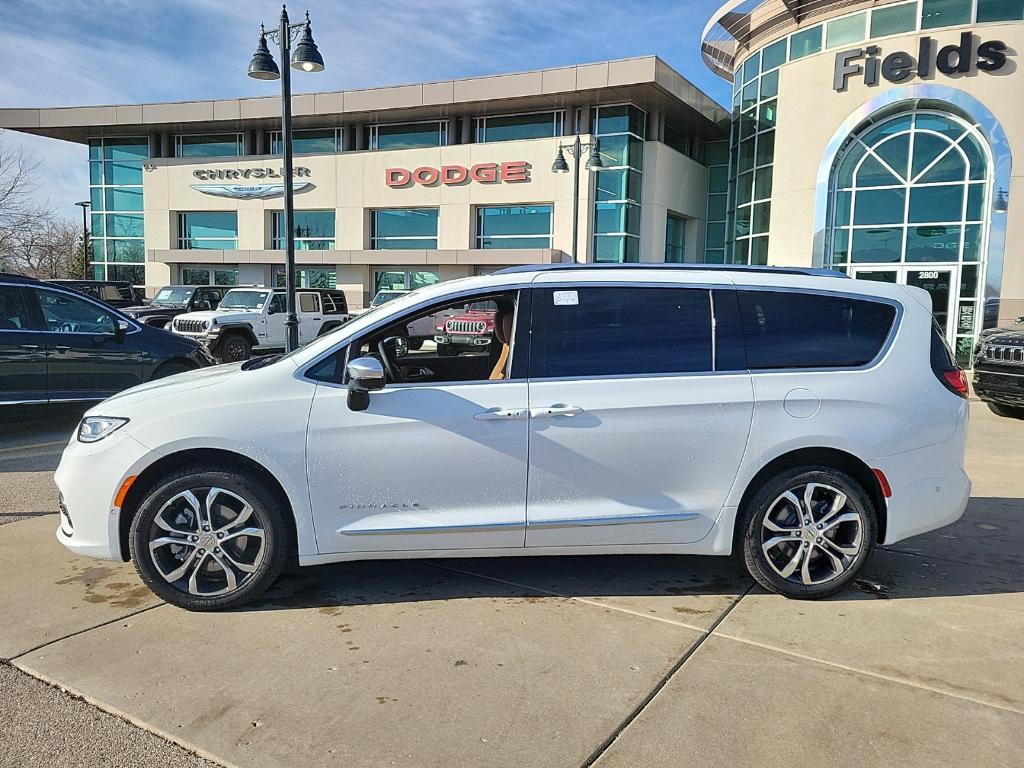 new 2025 Chrysler Pacifica car, priced at $54,653