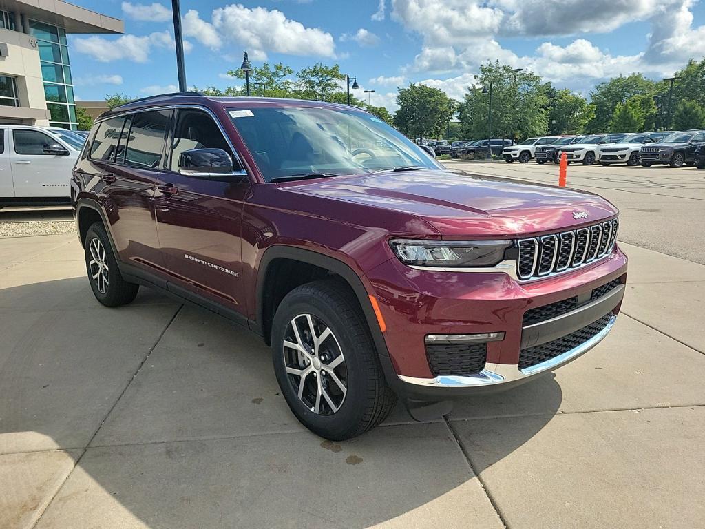 new 2024 Jeep Grand Cherokee L car, priced at $45,210