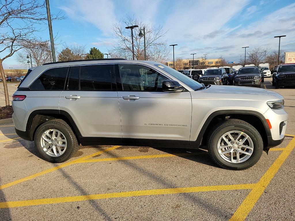 new 2025 Jeep Grand Cherokee car, priced at $39,770