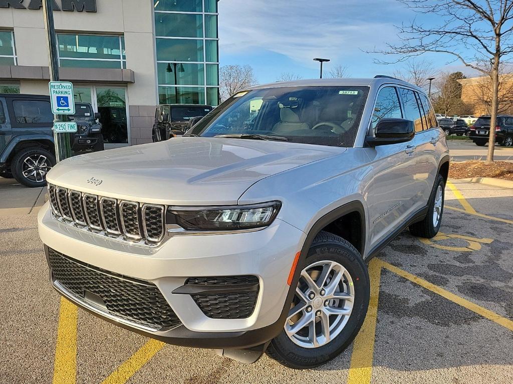 new 2025 Jeep Grand Cherokee car, priced at $39,770