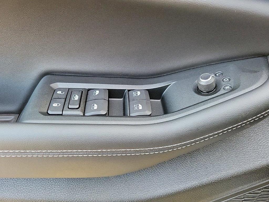 new 2025 Jeep Grand Cherokee car, priced at $39,790