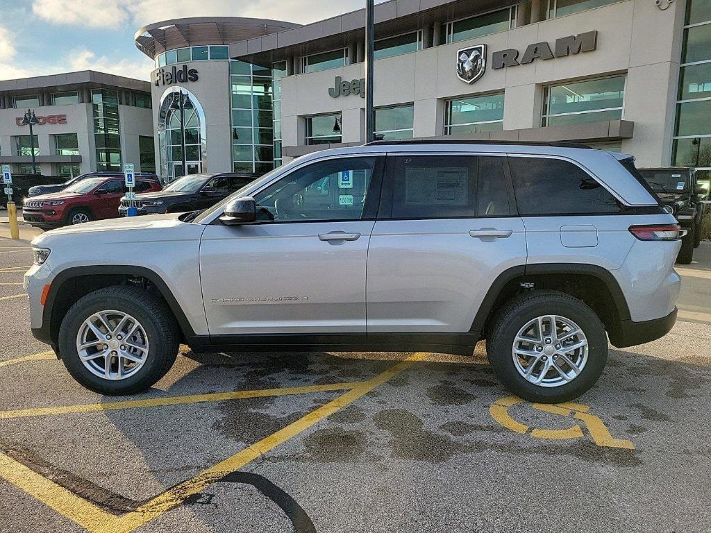 new 2025 Jeep Grand Cherokee car, priced at $38,572