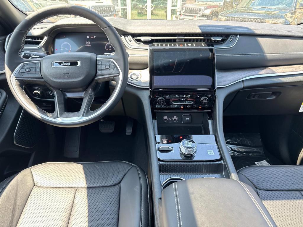 new 2025 Jeep Grand Cherokee L car, priced at $56,362