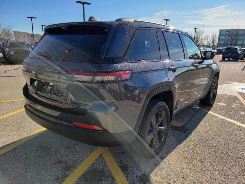 used 2023 Jeep Grand Cherokee car, priced at $35,601