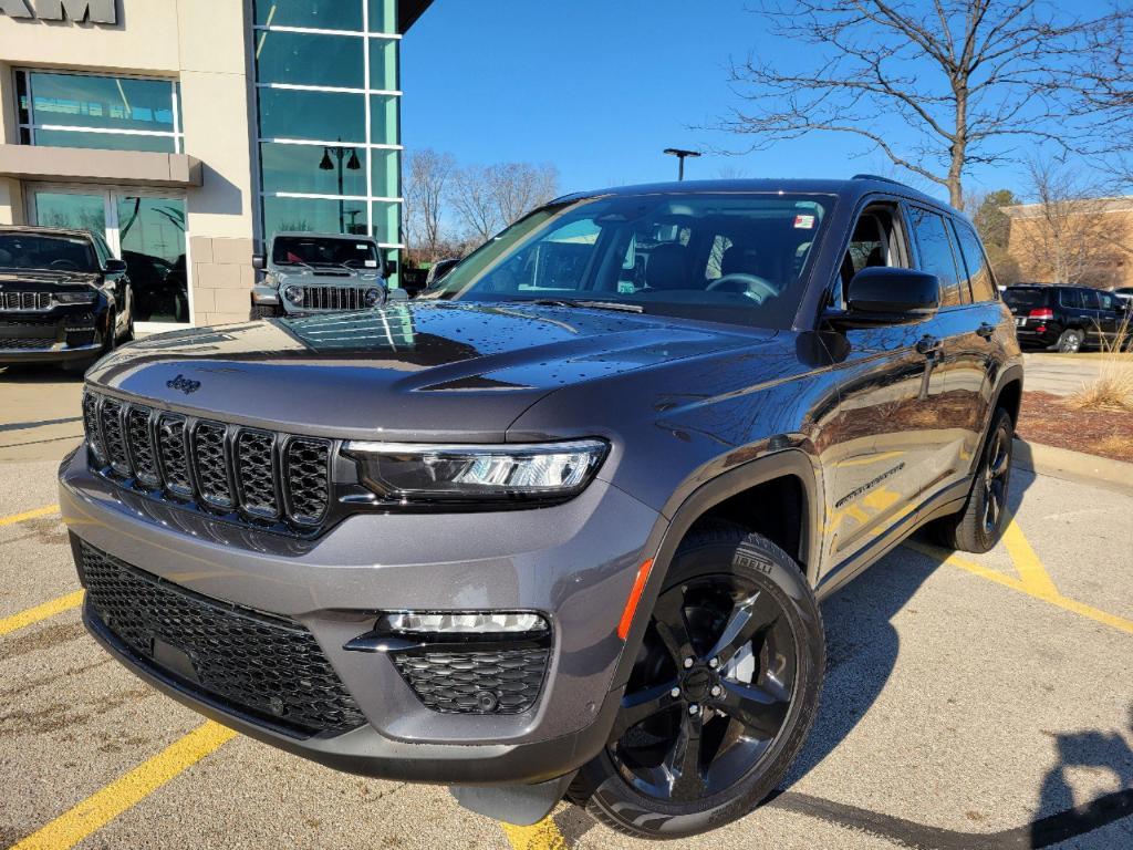 used 2023 Jeep Grand Cherokee car, priced at $35,601