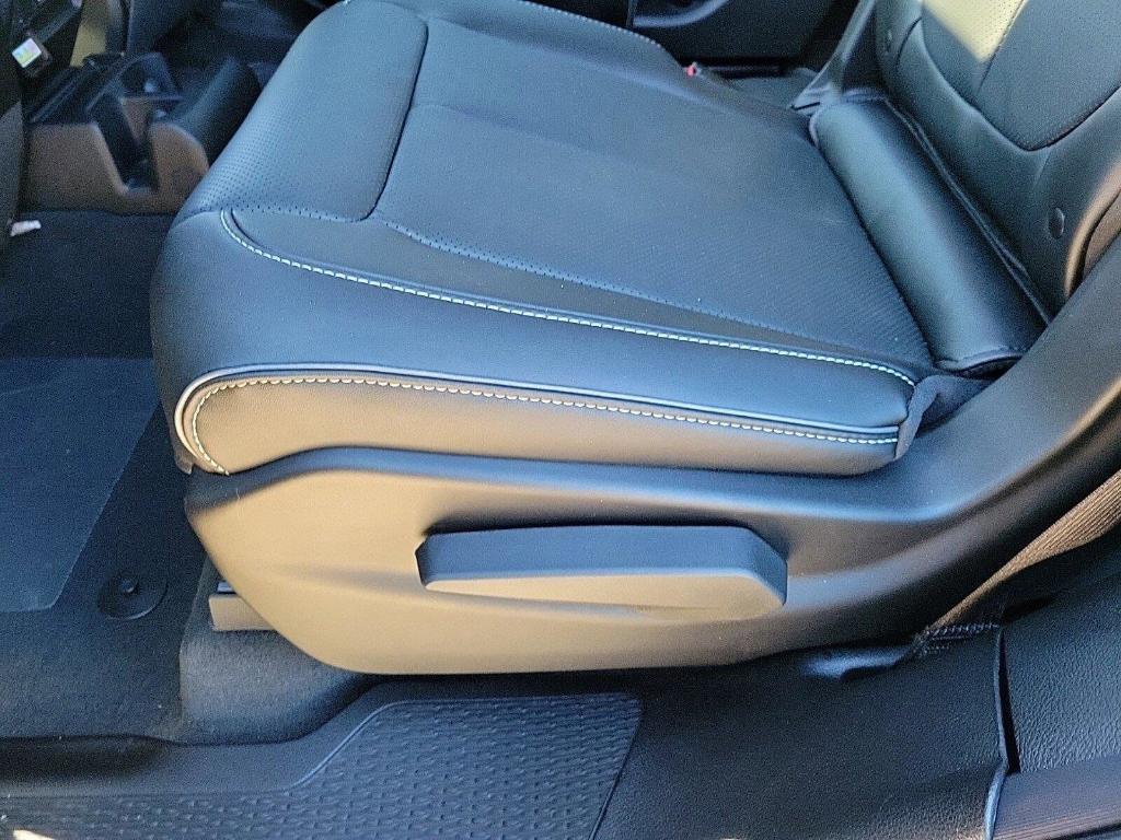 new 2025 Jeep Grand Cherokee L car, priced at $58,454