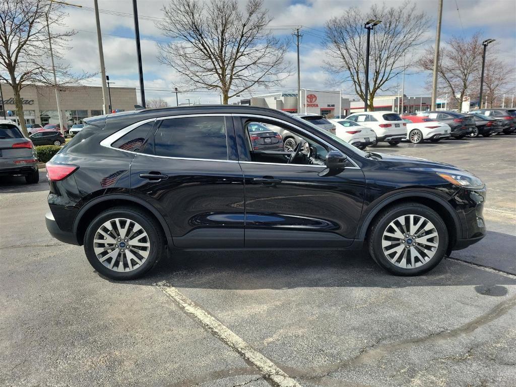 used 2022 Ford Escape car, priced at $25,990