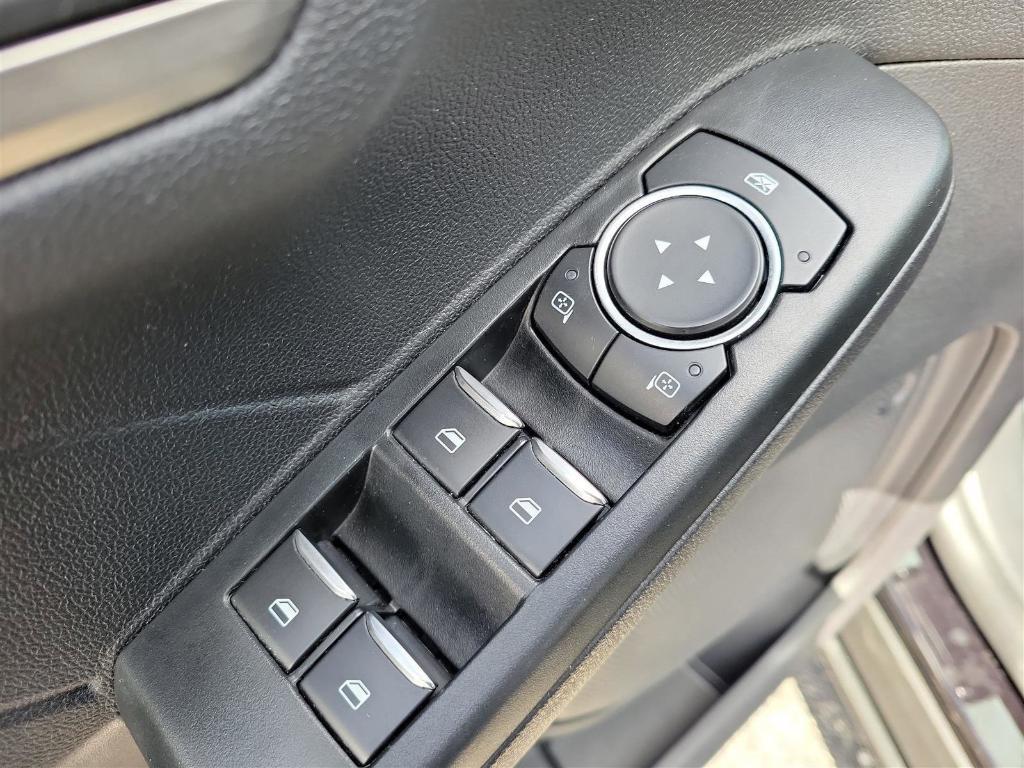 used 2022 Ford Escape car, priced at $24,990
