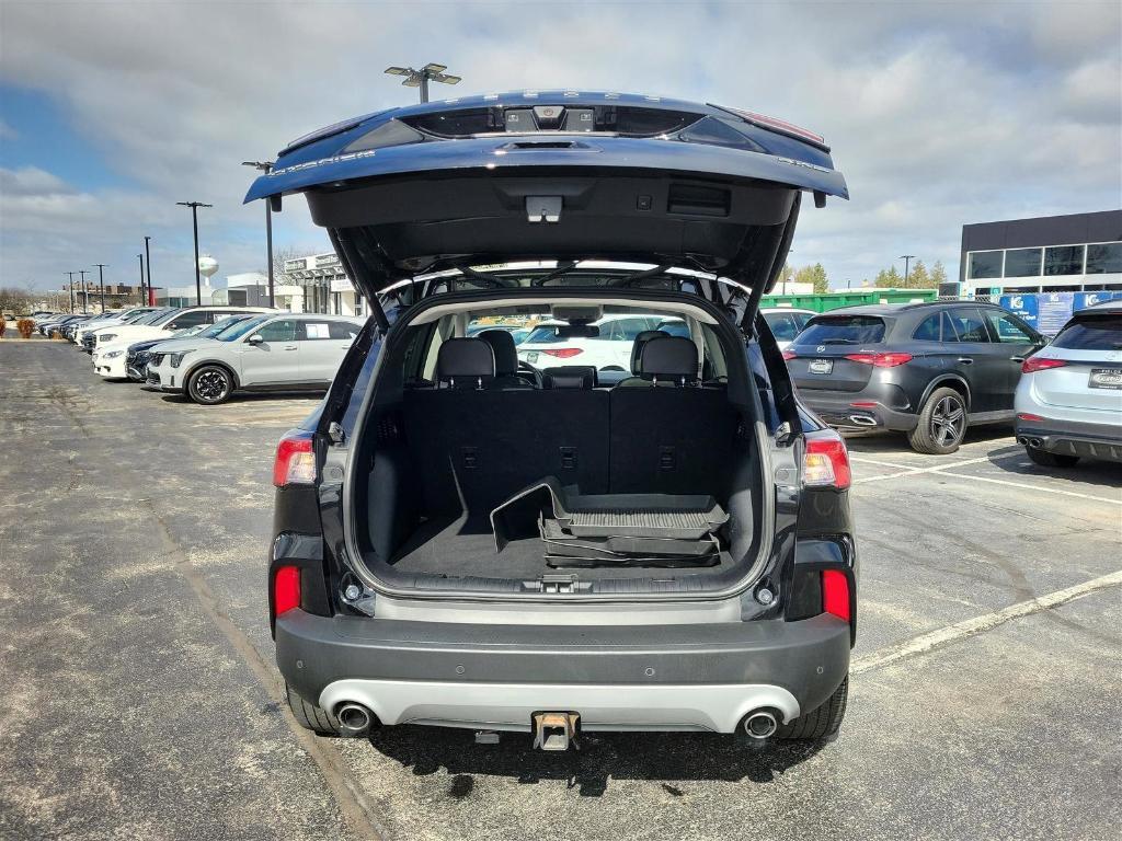 used 2022 Ford Escape car, priced at $25,990