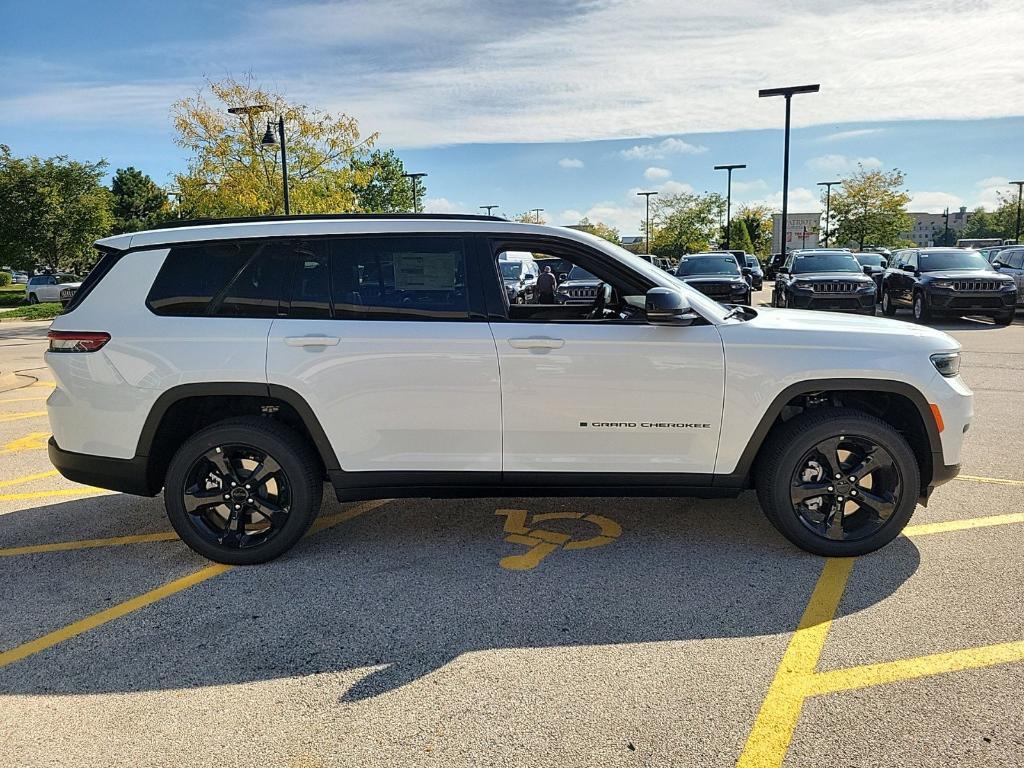 new 2025 Jeep Grand Cherokee L car, priced at $45,380