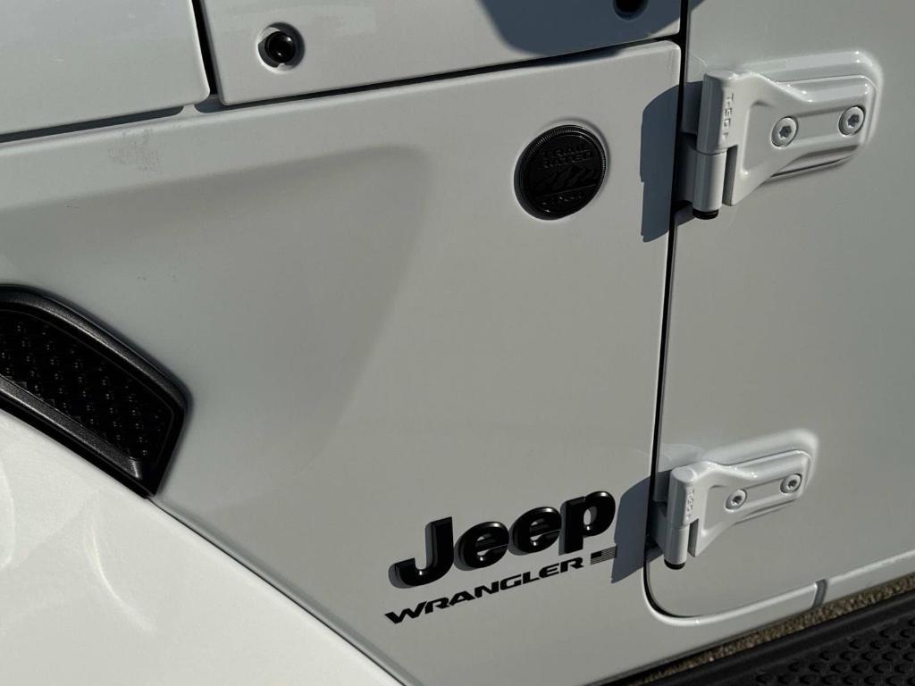 new 2025 Jeep Wrangler car, priced at $55,327