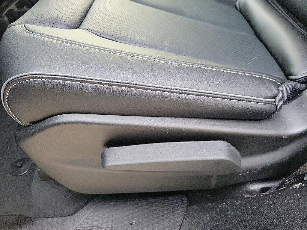 new 2025 Jeep Grand Cherokee L car, priced at $57,918