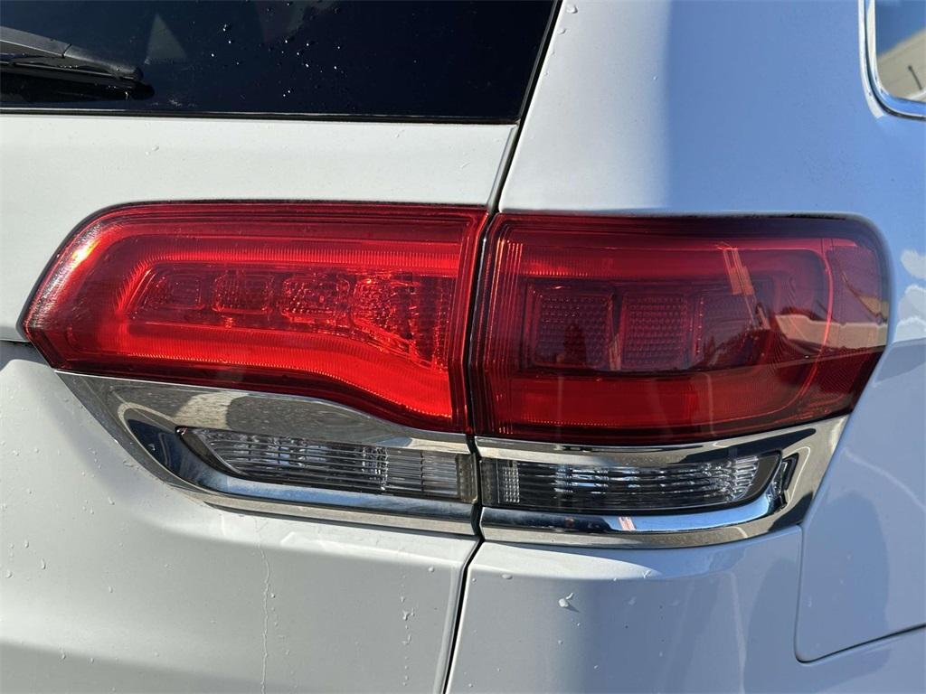 used 2018 Jeep Grand Cherokee car, priced at $17,398