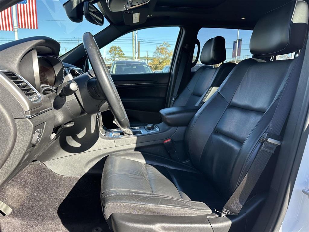used 2018 Jeep Grand Cherokee car, priced at $17,398