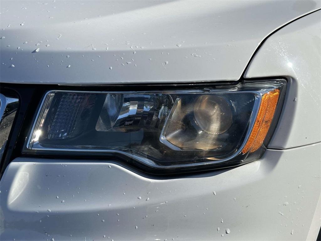 used 2018 Jeep Grand Cherokee car, priced at $17,398