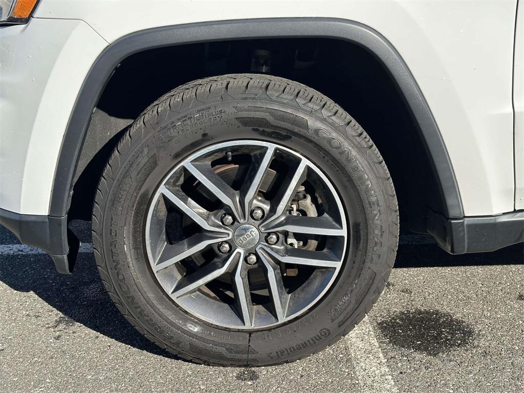 used 2018 Jeep Grand Cherokee car, priced at $17,398