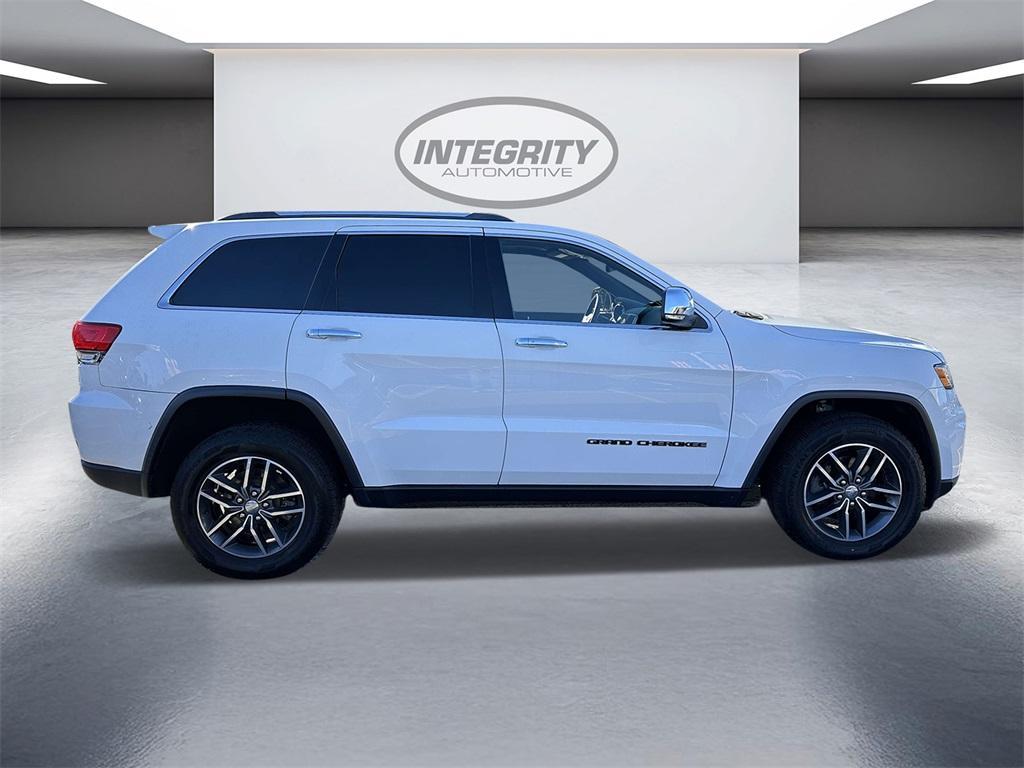 used 2018 Jeep Grand Cherokee car, priced at $17,398