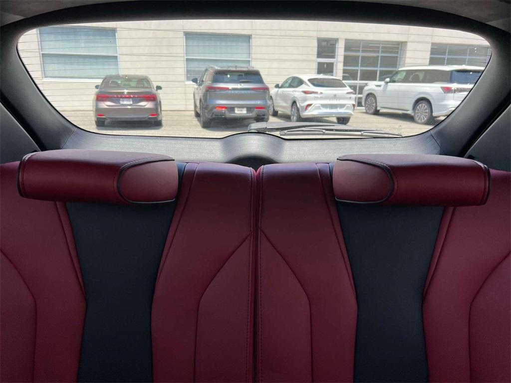 used 2024 Acura MDX car, priced at $44,898